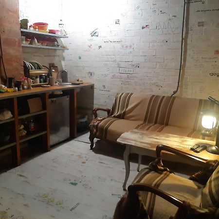 Hostel V Dnepropetrovske Grunge Ngoại thất bức ảnh